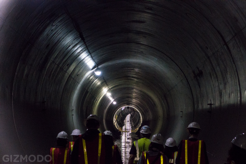 Illustration for article titled A Subterranean Stroll Through NYC's Newest Train Tunnel